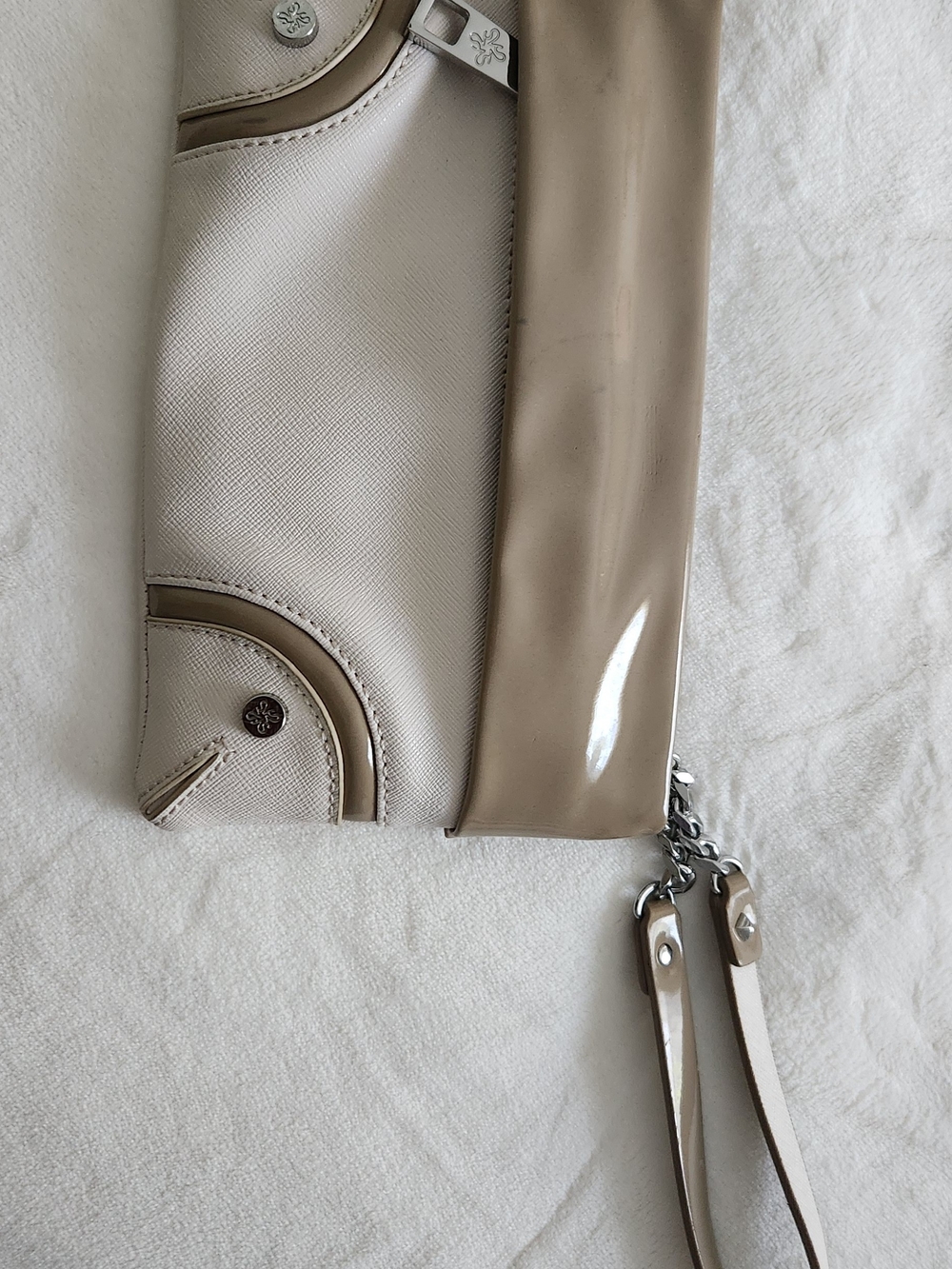 Simply Vera Vera Wang Beige and Taupe Two-Tone Wristlet Clutch